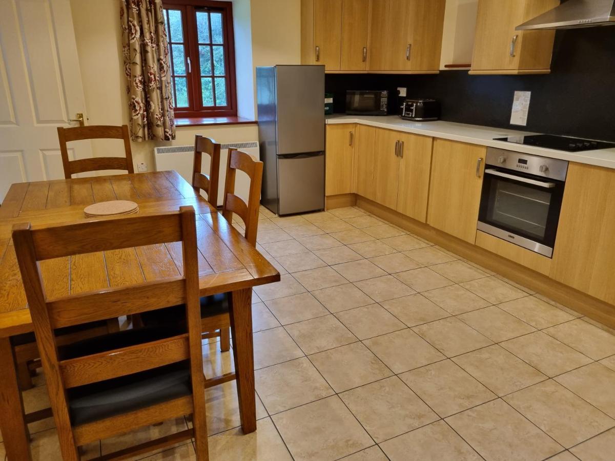 Peregrine Stable Cottage لياندوفيري المظهر الخارجي الصورة